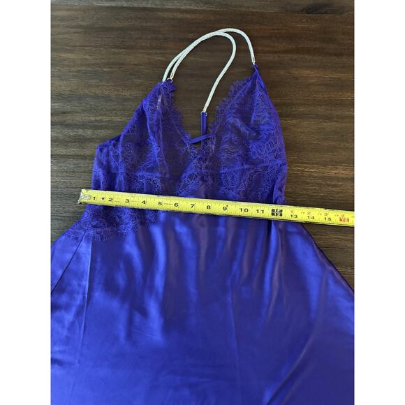 Victoria's Secret Chemise Slip Womens Small Purple Lace Satin Rhinestone Straps - Picture 7 of 12